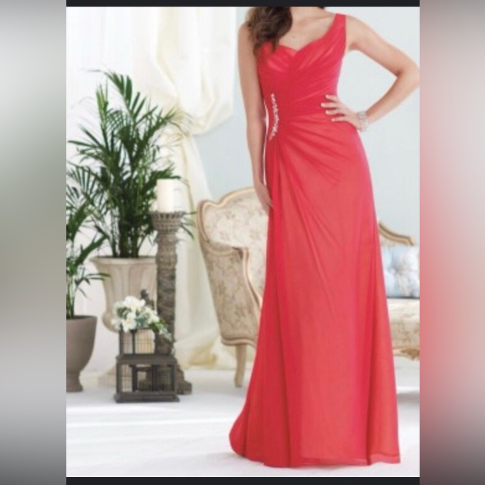 Sophia Tolli evening dress size 12 wedding, formal, holiday party red glam